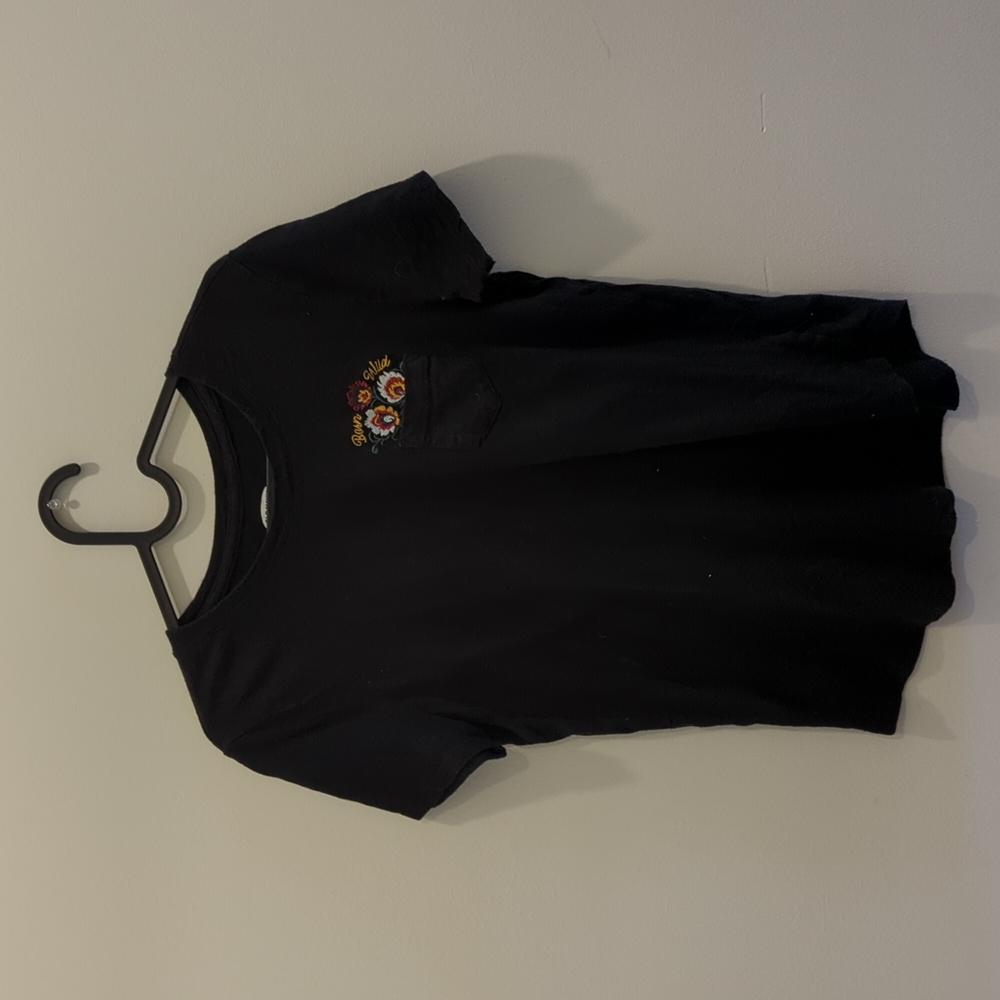 T-shirt with chest pocket